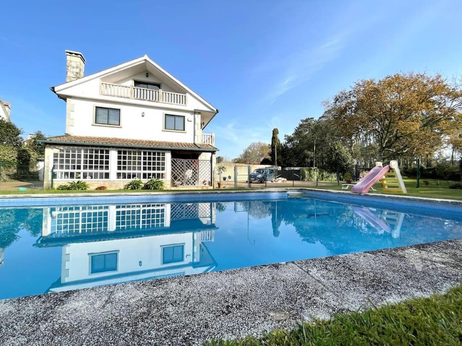 Villa Amplia Casa Familiar à Pontevedra Extérieur photo